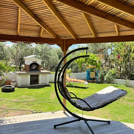 فيلة Beachside Garden With Spacious Private Garden In