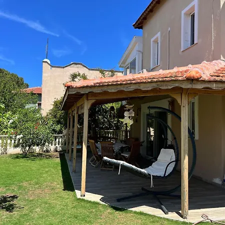 فيلة Beachside Garden With Spacious Private Garden In *