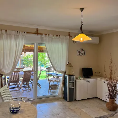 فيلة Beachside Garden With Spacious Private Garden In