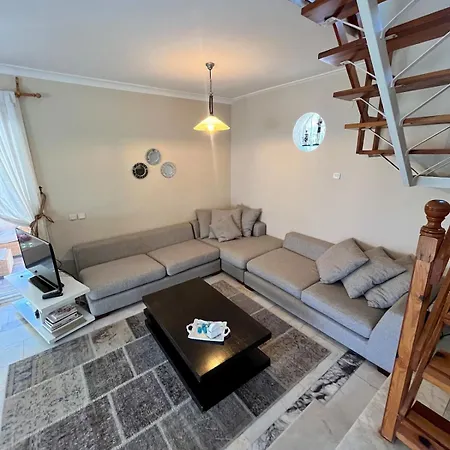 فيلة Beachside Garden With Spacious Private Garden In *